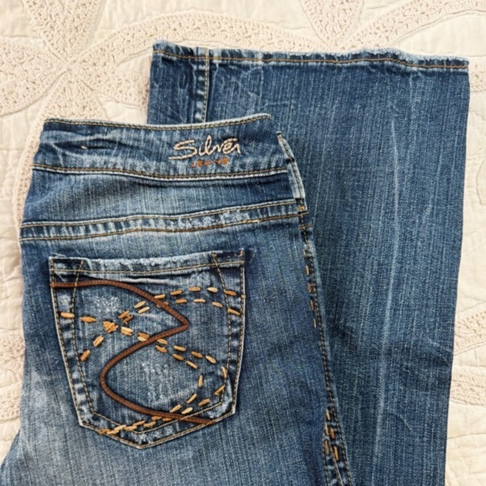 29x33 Silver Jeans Frances Bootcut Blue Distressed Low Rise Western Streetwear - Picture 6 of 8